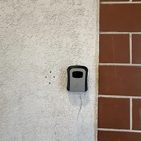 Select 5 Apartment *