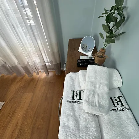 Select 5 Apartment